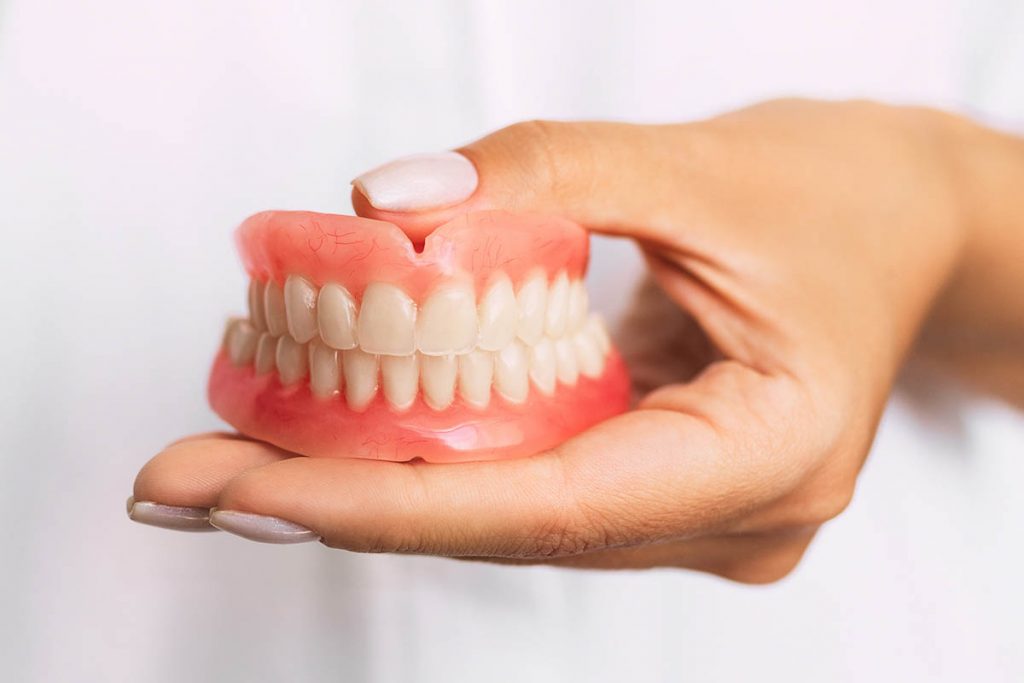 alternatives to dentures
